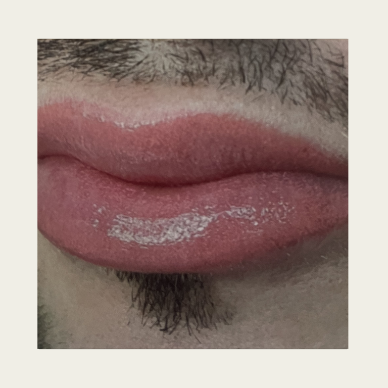 Powder Lips Natürliche Lippenpigmentierung in Grevenbroich