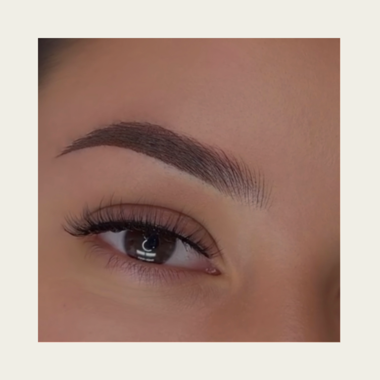 Nano Combo Brows aus  Powder Brows und Nano Strokes in Grevenbroich